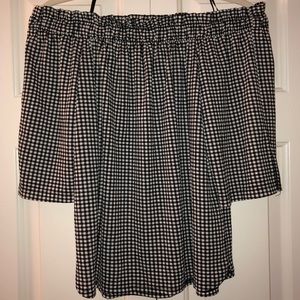 Elle Black and White Off-the-Shoulder Top